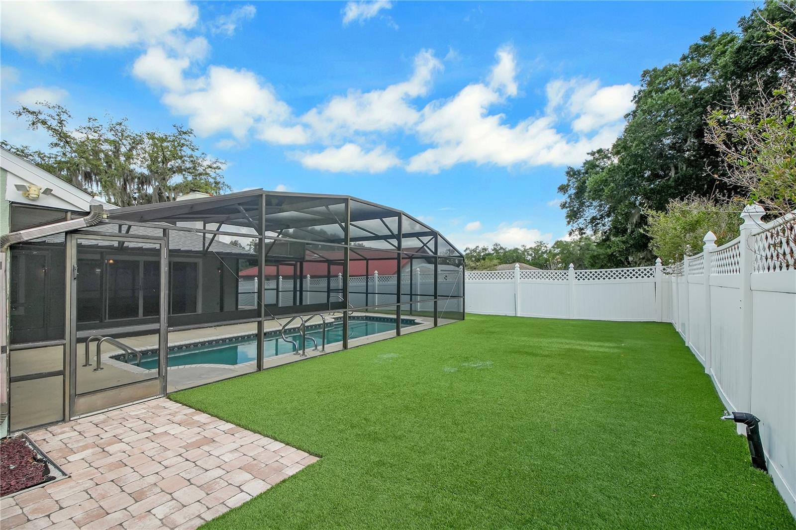 317 WOODLAND TRL, LADY LAKE, FL, 32159