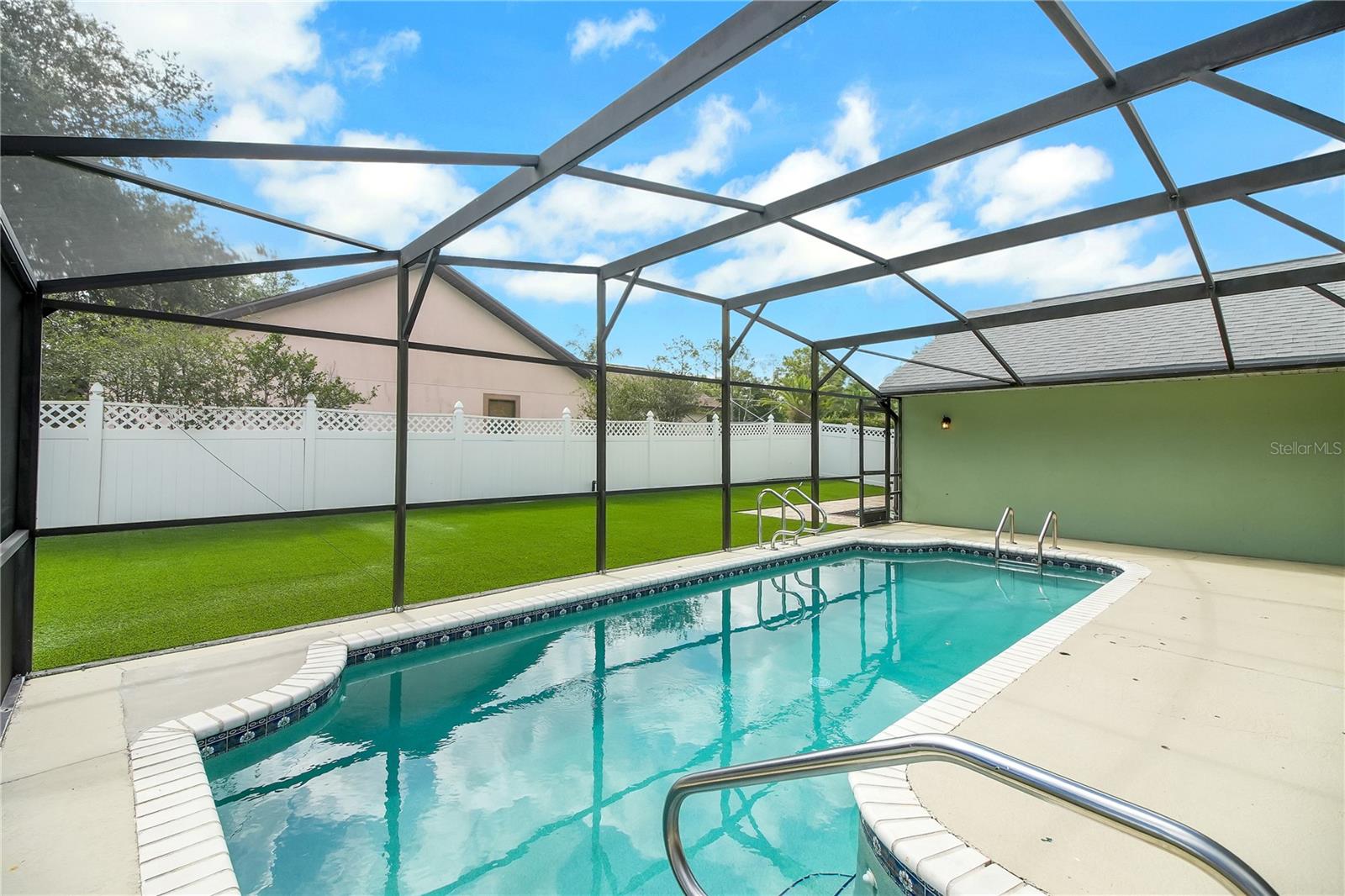 317 WOODLAND TRL, LADY LAKE, FL, 32159