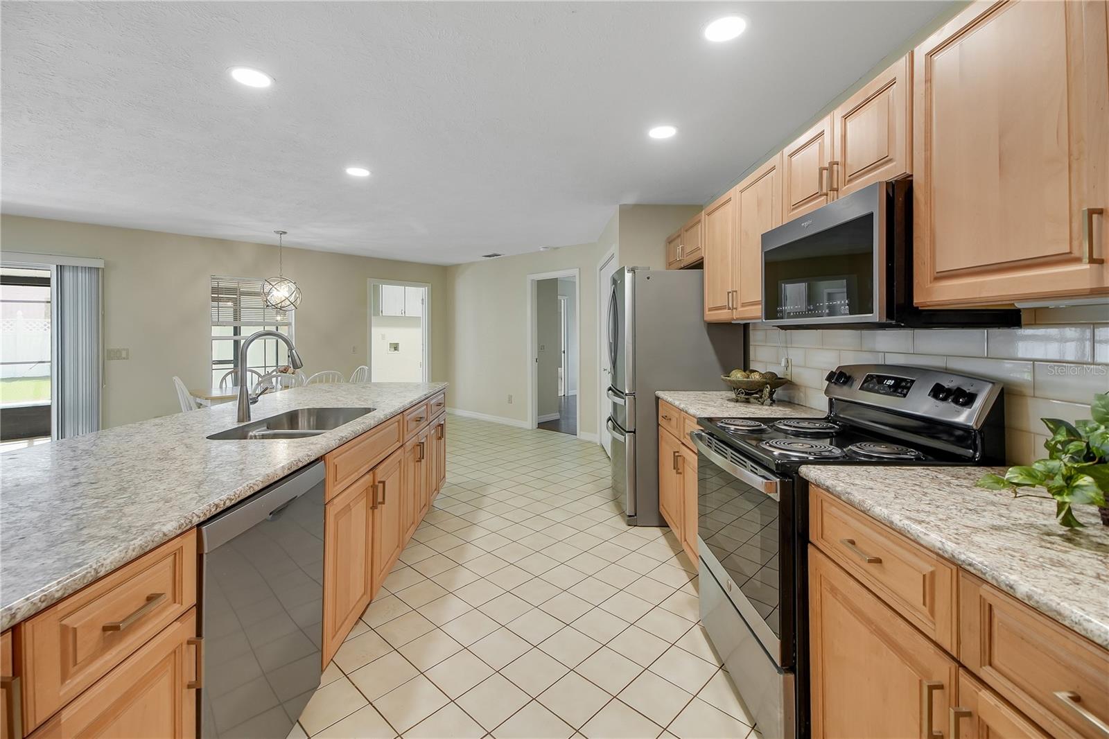 317 WOODLAND TRL, LADY LAKE, FL, 32159