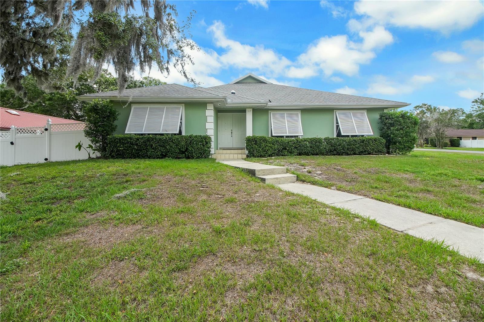 317 WOODLAND TRL, LADY LAKE, FL, 32159