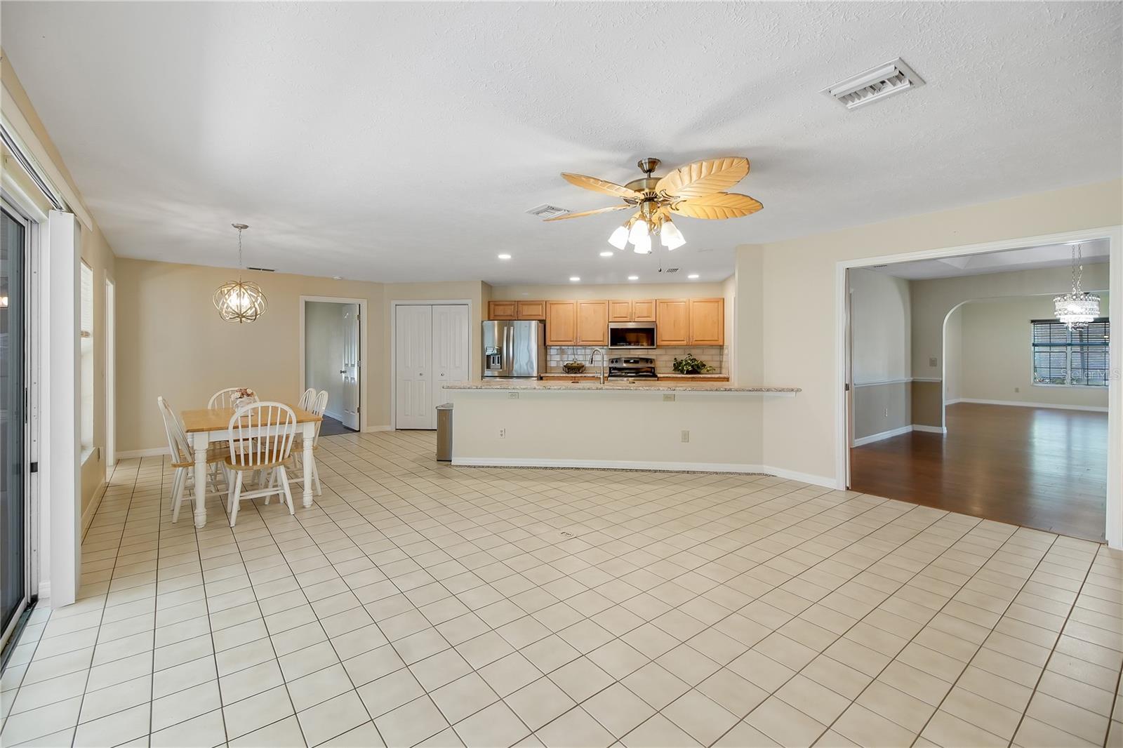 317 WOODLAND TRL, LADY LAKE, FL, 32159