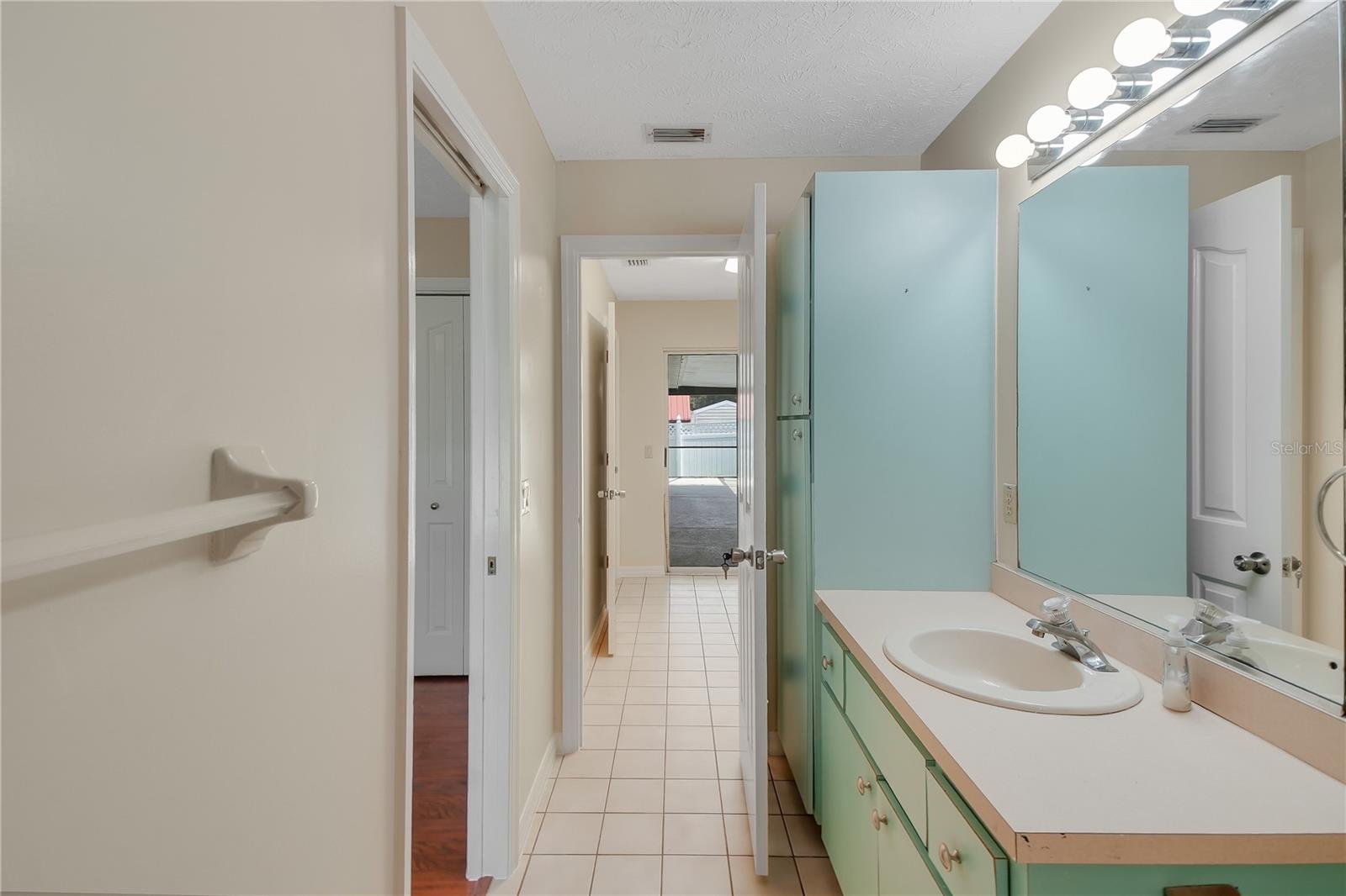 317 WOODLAND TRL, LADY LAKE, FL, 32159