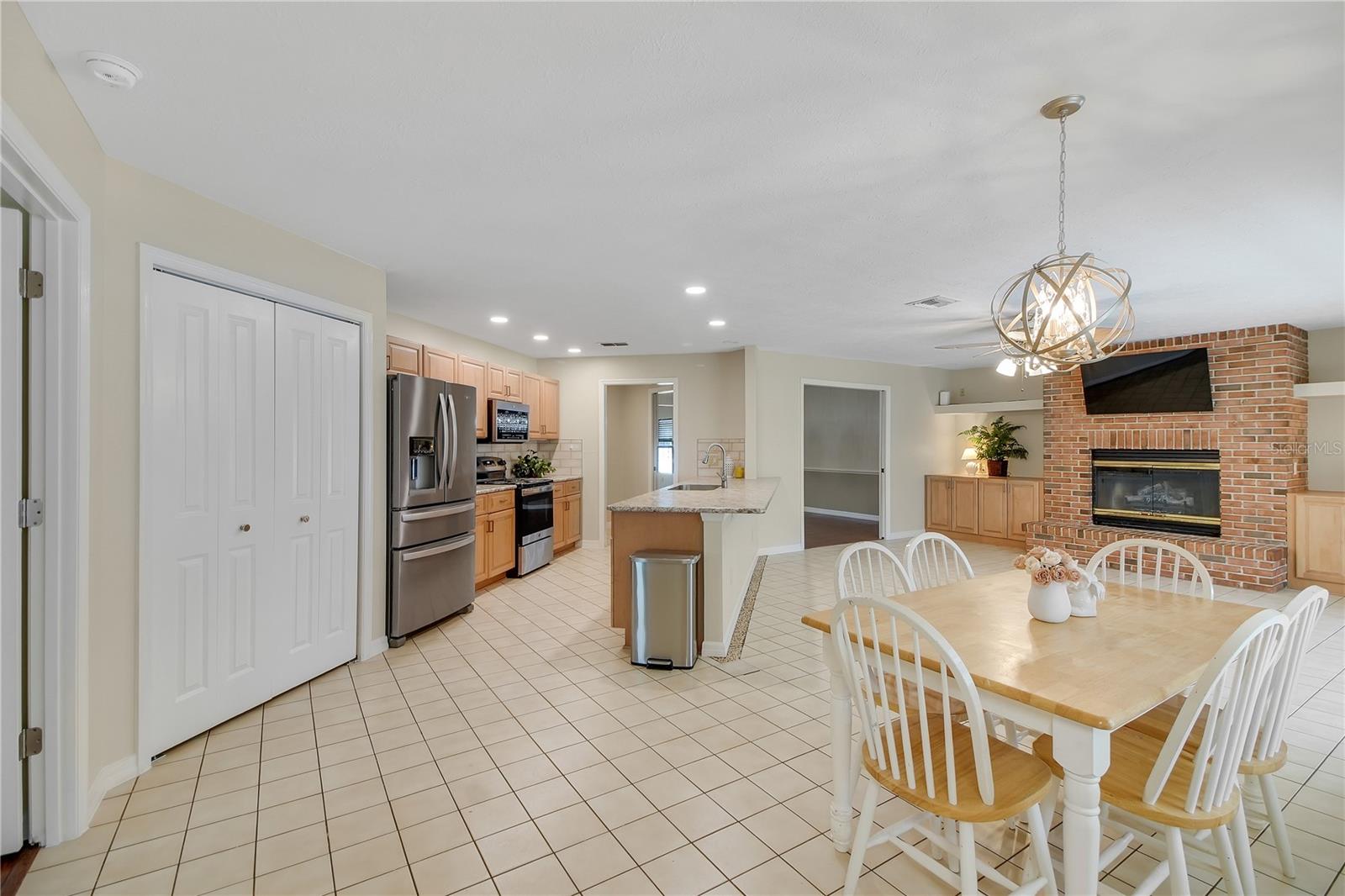 317 WOODLAND TRL, LADY LAKE, FL, 32159