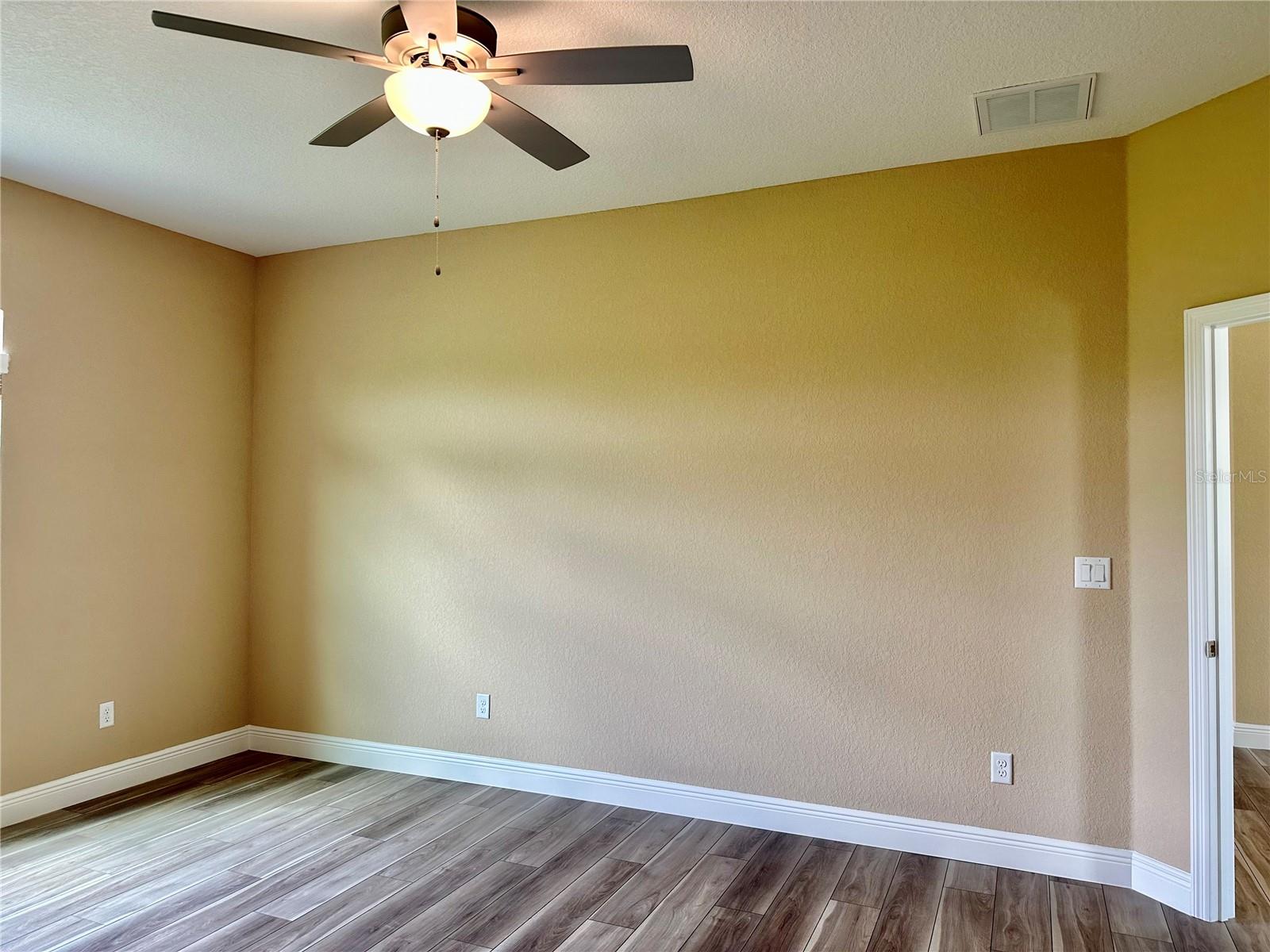 13075 HOUSE FINCH RD, WEEKI WACHEE, FL, 34614