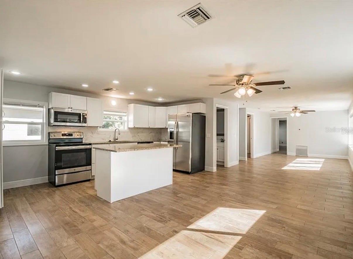 313 24TH AVE E, BRADENTON, FL, 34208