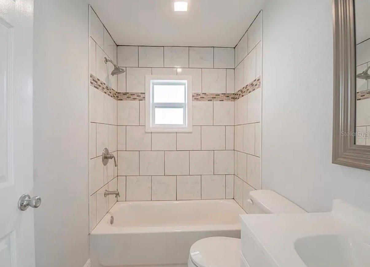 313 24TH AVE E, BRADENTON, FL, 34208