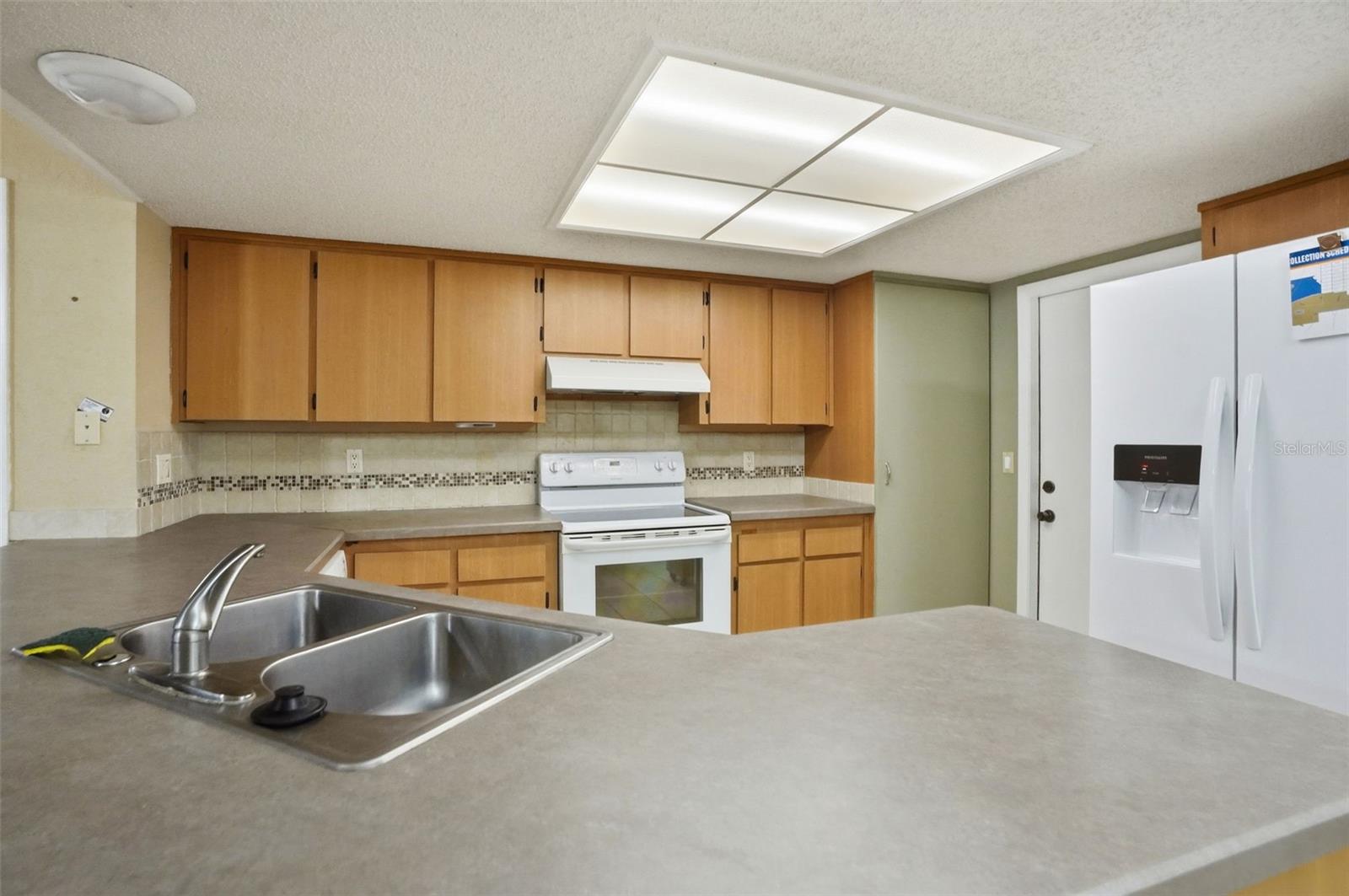 136 WATERFALL DR, SPRING HILL, FL, 34608