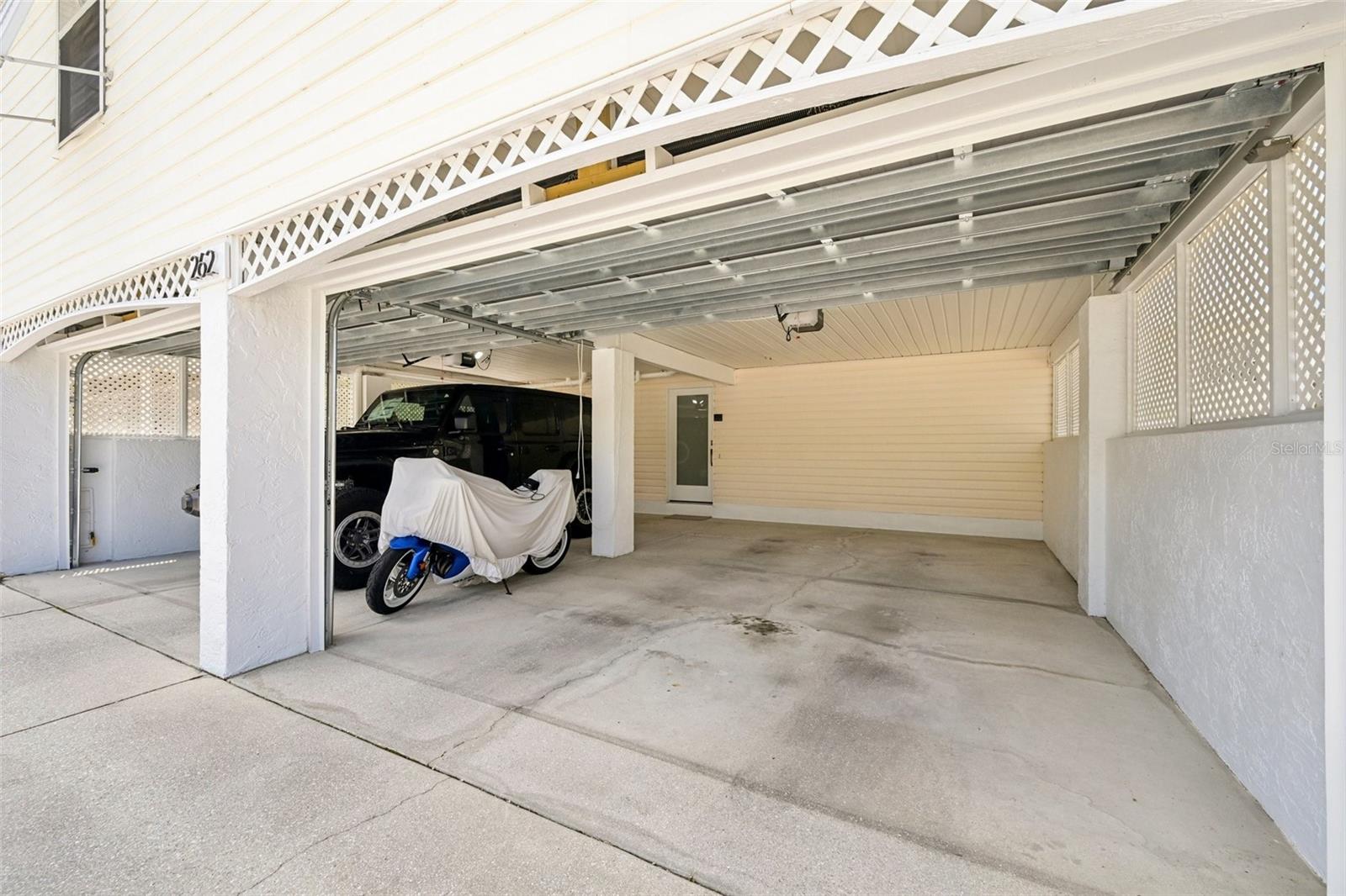 262 S HARBOR DR, HOLMES BEACH, FL, 34217