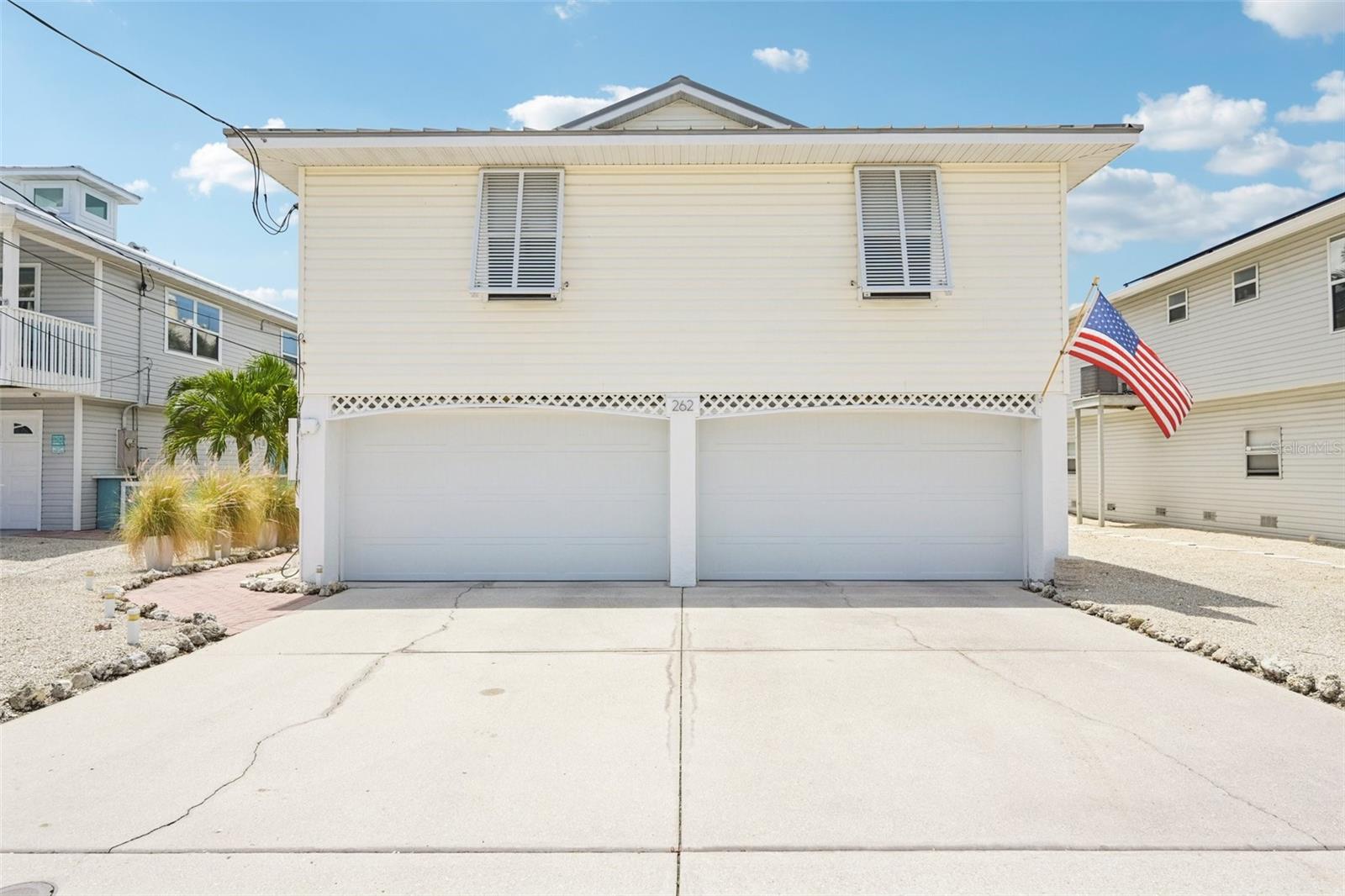 262 S HARBOR DR, HOLMES BEACH, FL, 34217