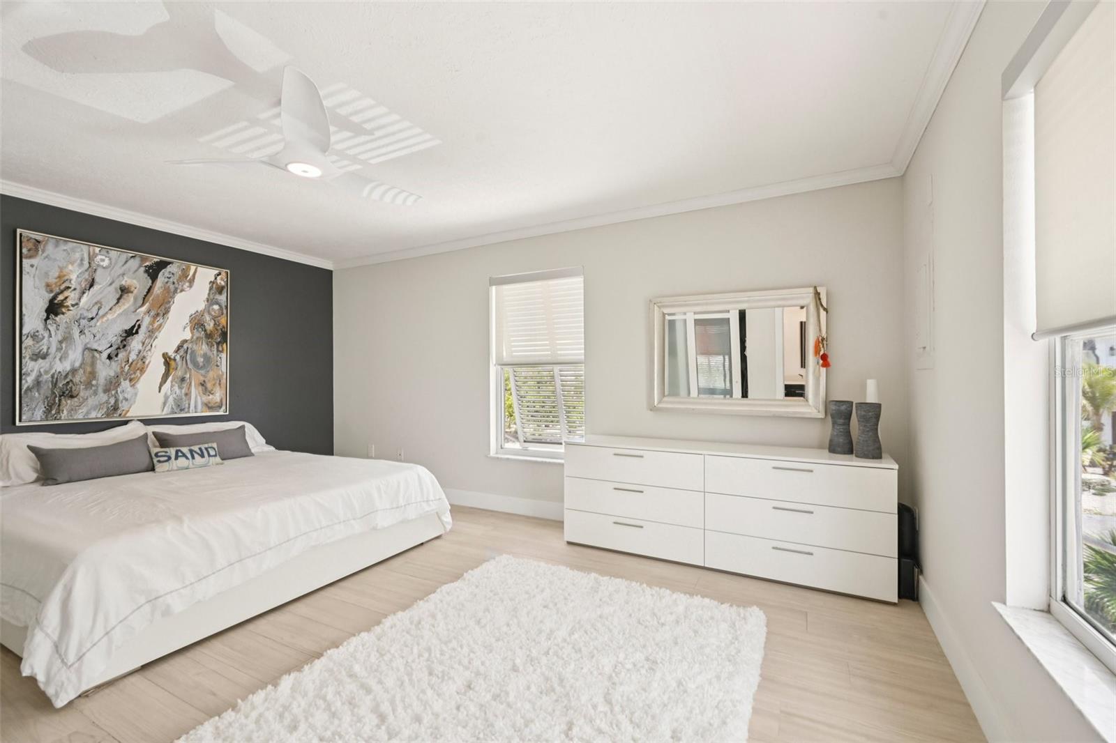 262 S HARBOR DR, HOLMES BEACH, FL, 34217