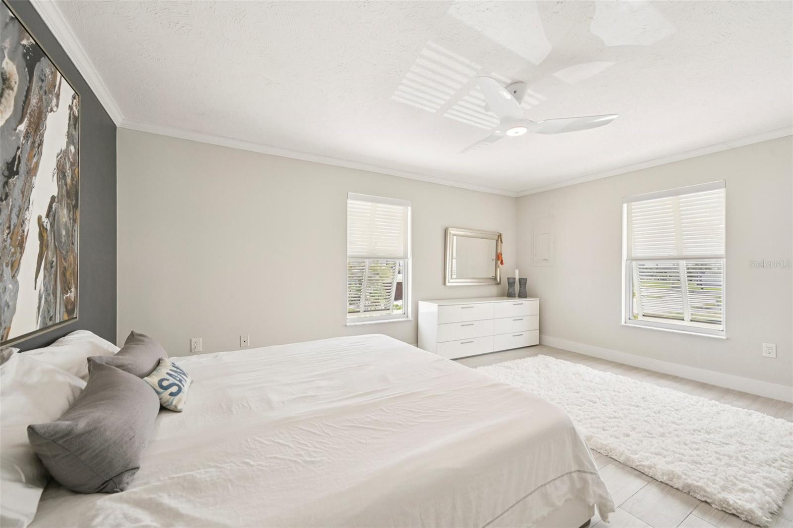 262 S HARBOR DR, HOLMES BEACH, FL, 34217