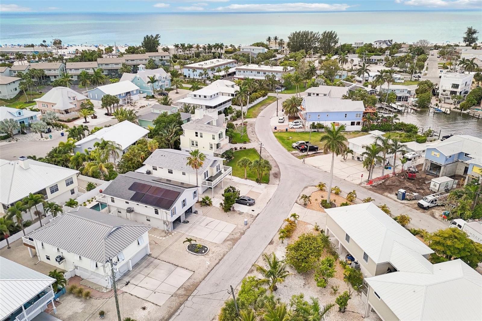262 S HARBOR DR, HOLMES BEACH, FL, 34217
