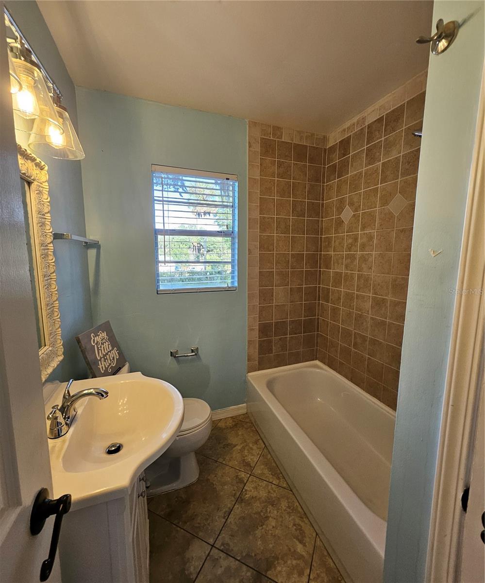 7237 HILLCREST ST, LEESBURG, FL, 34748