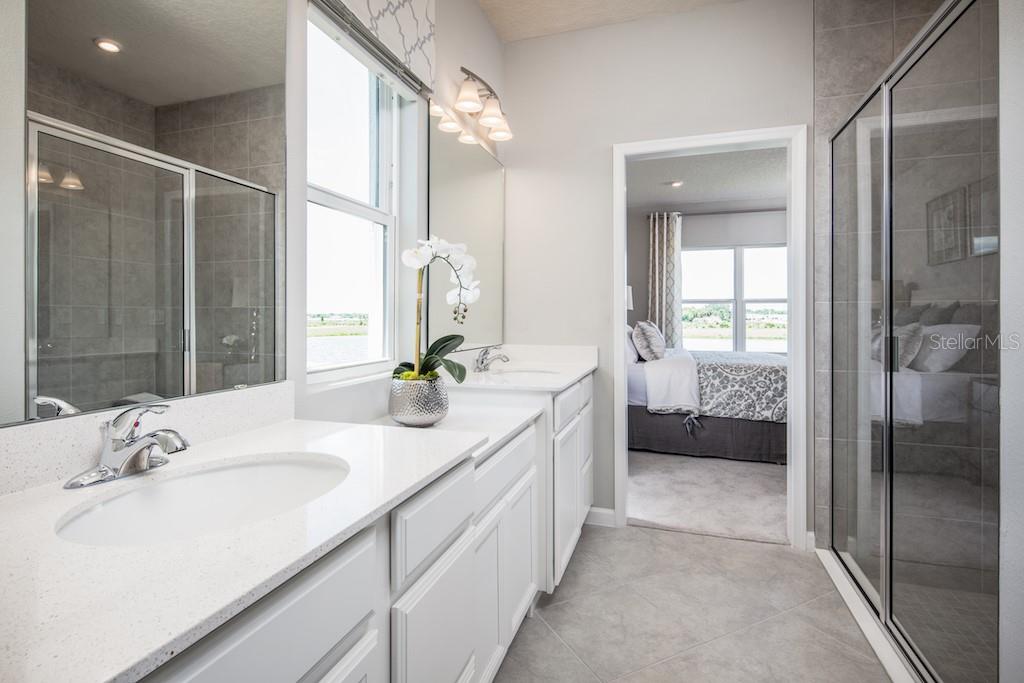 1051 OCEAN LODGE RD, LADY LAKE, FL, 32159