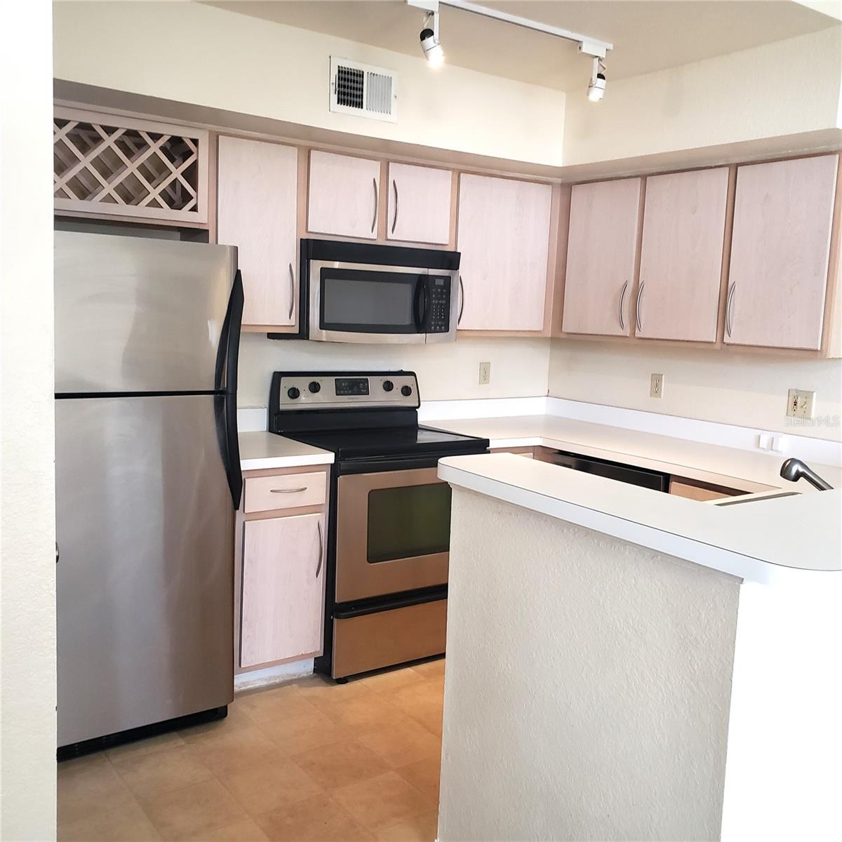 7280 WESTPOINTE BLVD #831, ORLANDO, FL, 32835