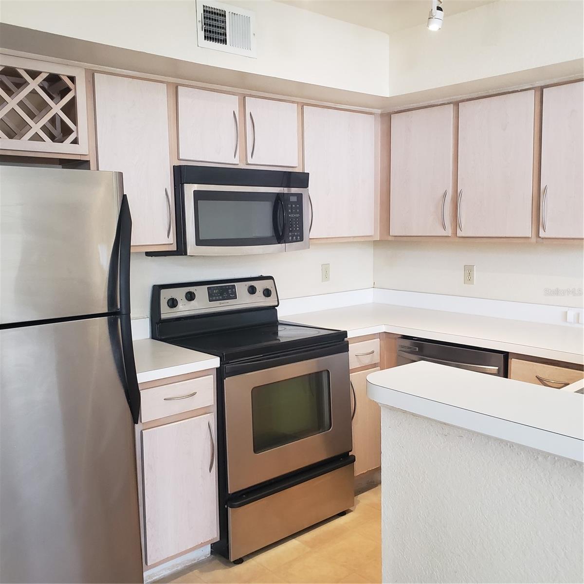 7280 WESTPOINTE BLVD #831, ORLANDO, FL, 32835