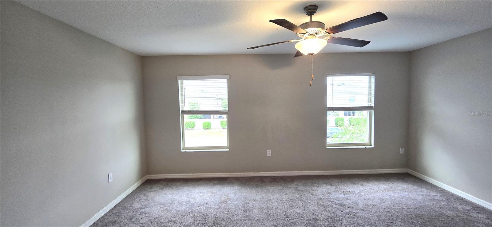 817 ROYAL EMPRESS DR, RUSKIN, FL, 33570