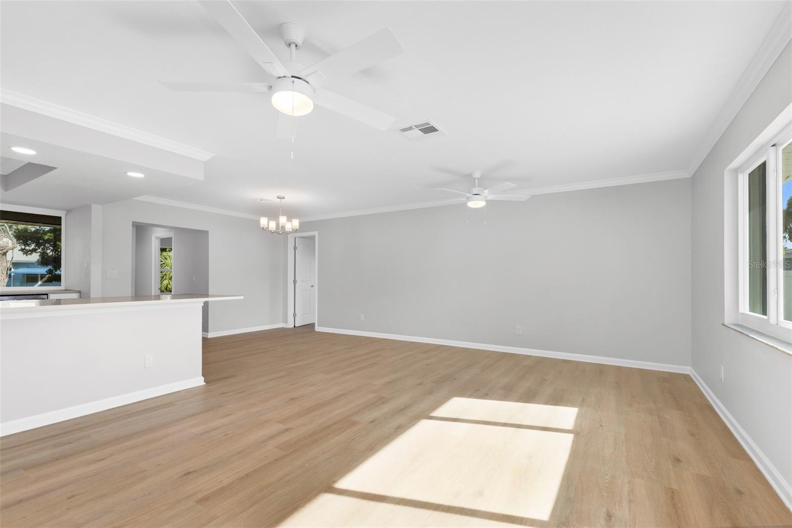 483 SUNNYSIDE DR, VENICE, FL, 34293