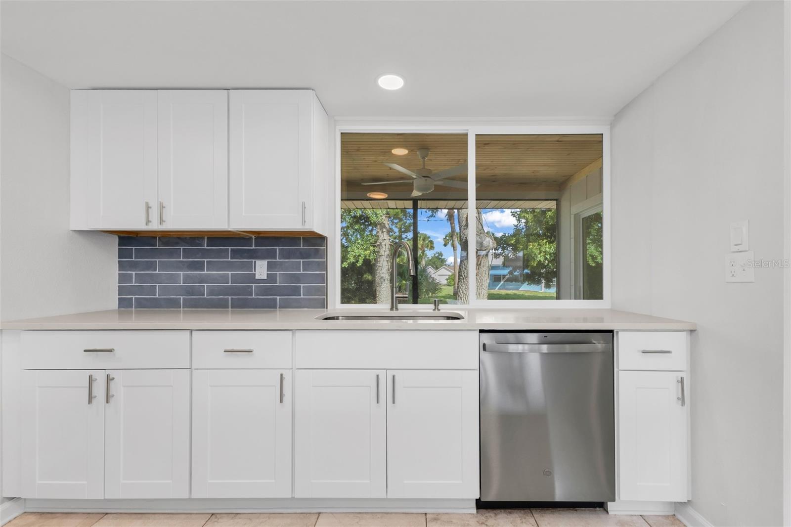 483 SUNNYSIDE DR, VENICE, FL, 34293