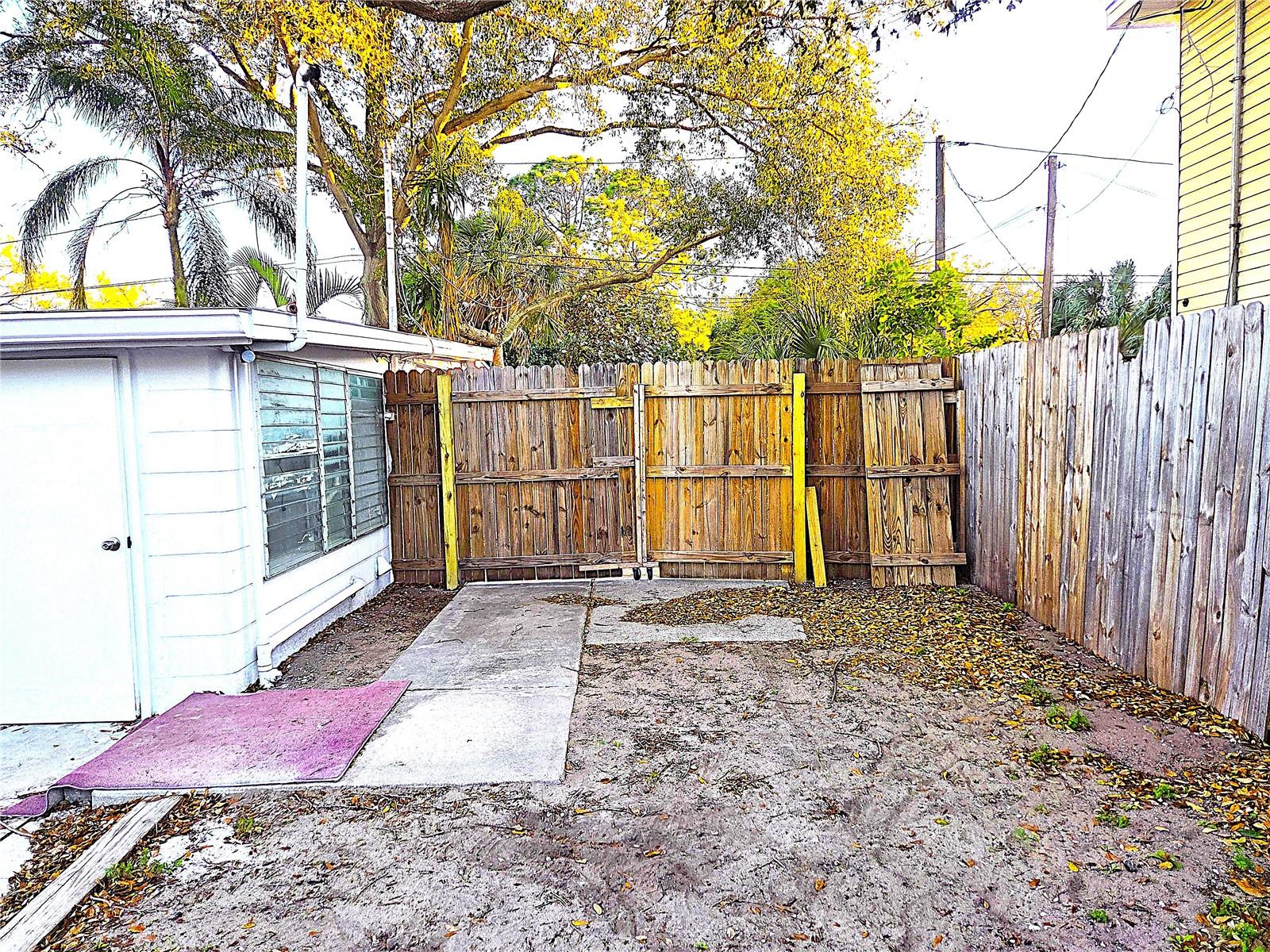 360 5TH AVE NW, LARGO, FL, 33770