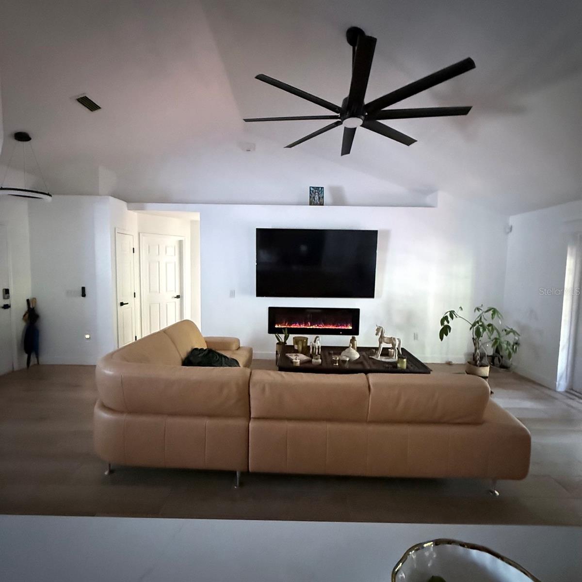 1908 W SOCRUM LOOP RD, LAKELAND, FL, 33810