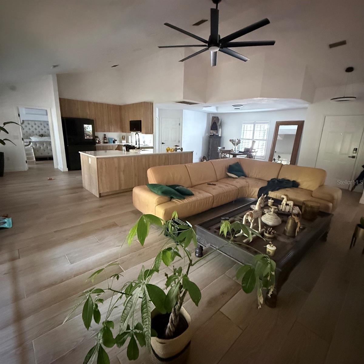 1908 W SOCRUM LOOP RD, LAKELAND, FL, 33810