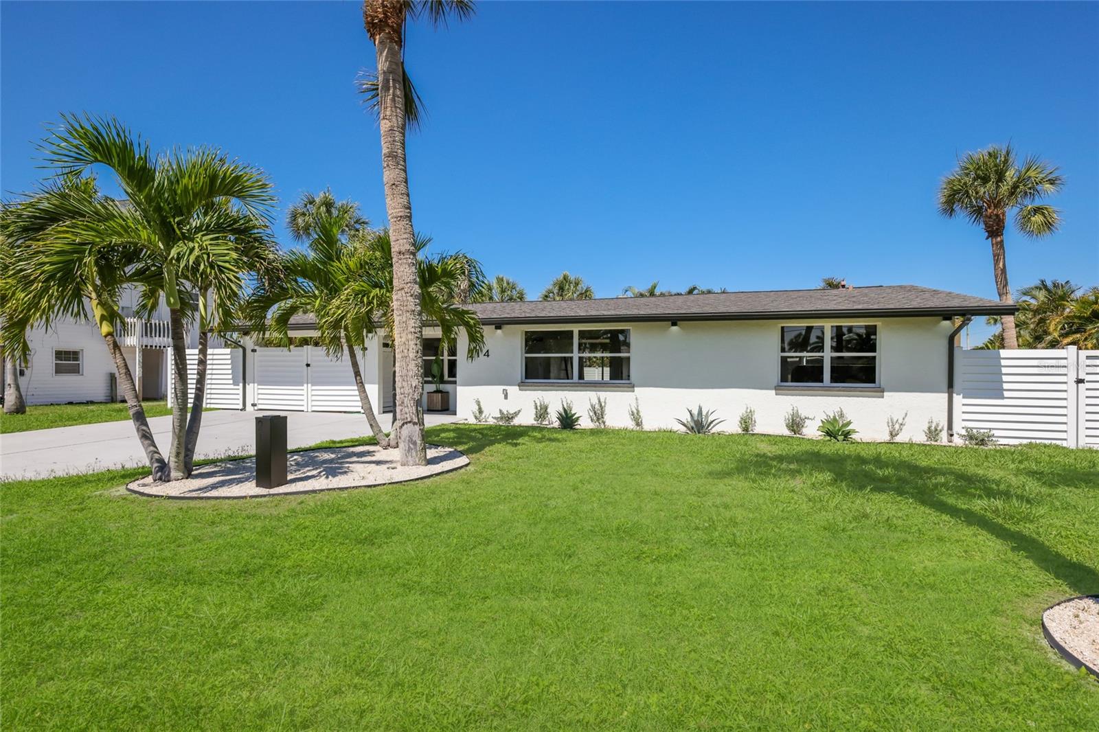 214 85TH ST, HOLMES BEACH, FL, 34217