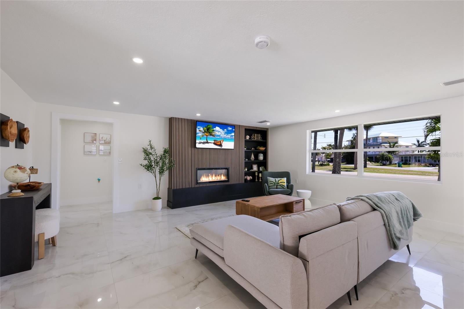 214 85TH ST, HOLMES BEACH, FL, 34217