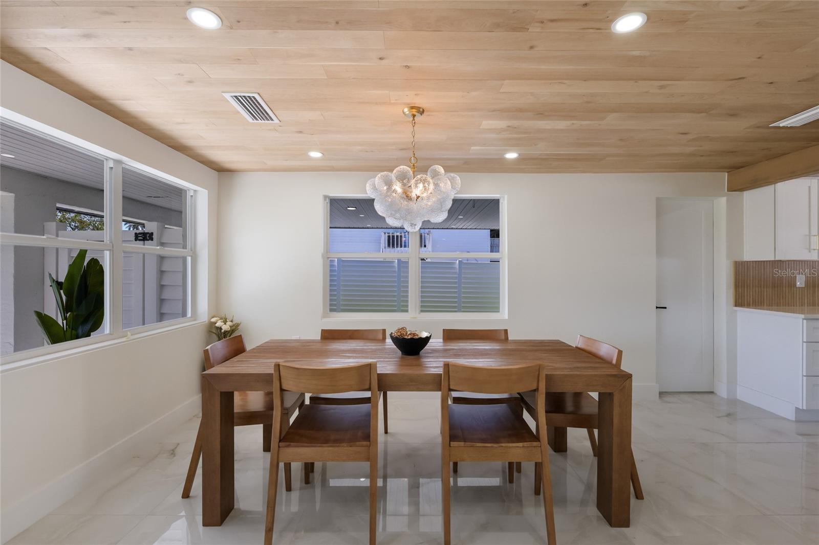 214 85TH ST, HOLMES BEACH, FL, 34217