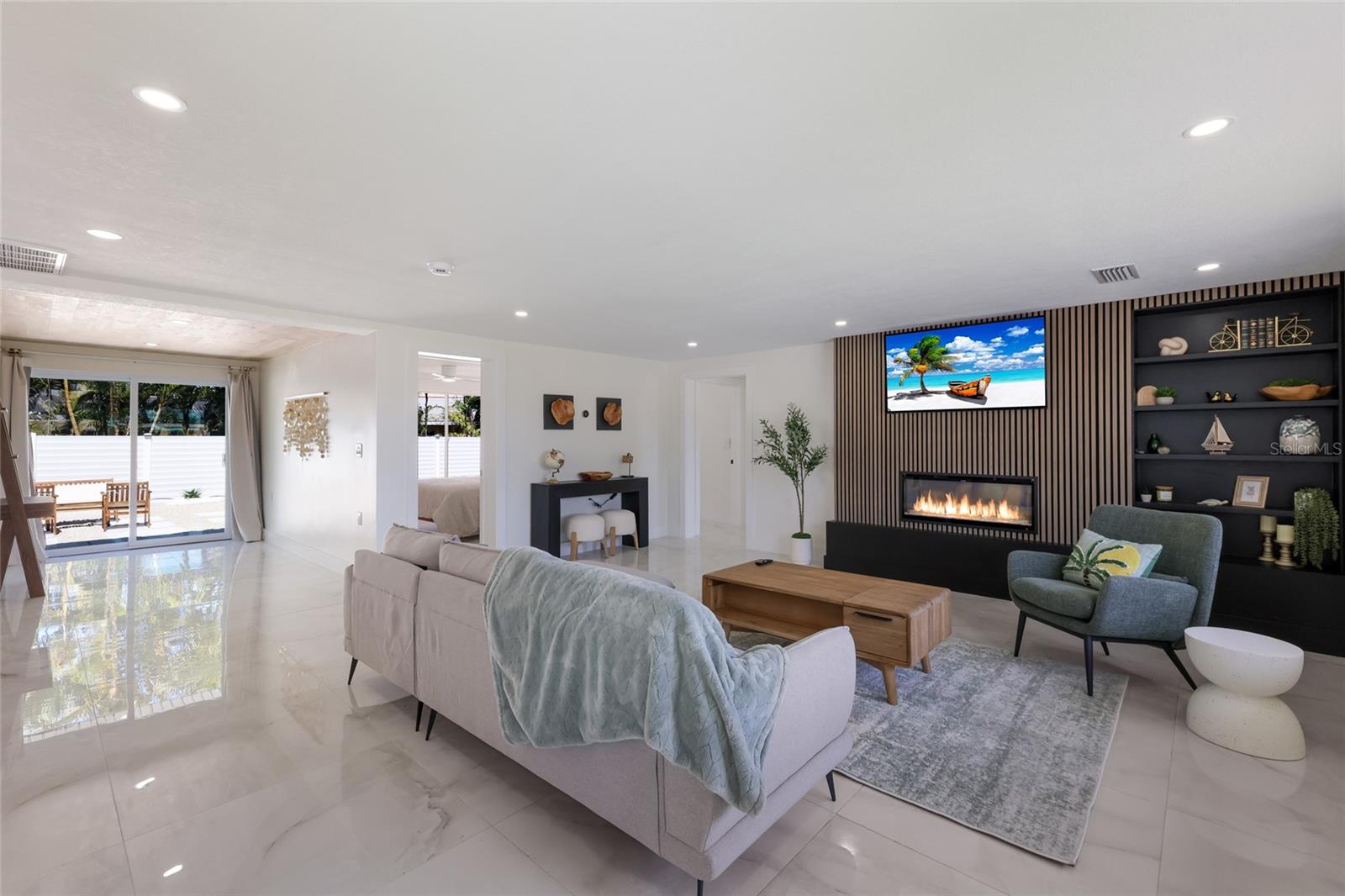 214 85TH ST, HOLMES BEACH, FL, 34217