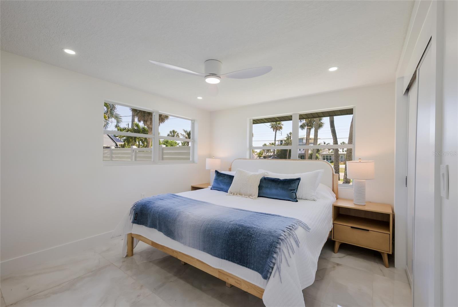 214 85TH ST, HOLMES BEACH, FL, 34217