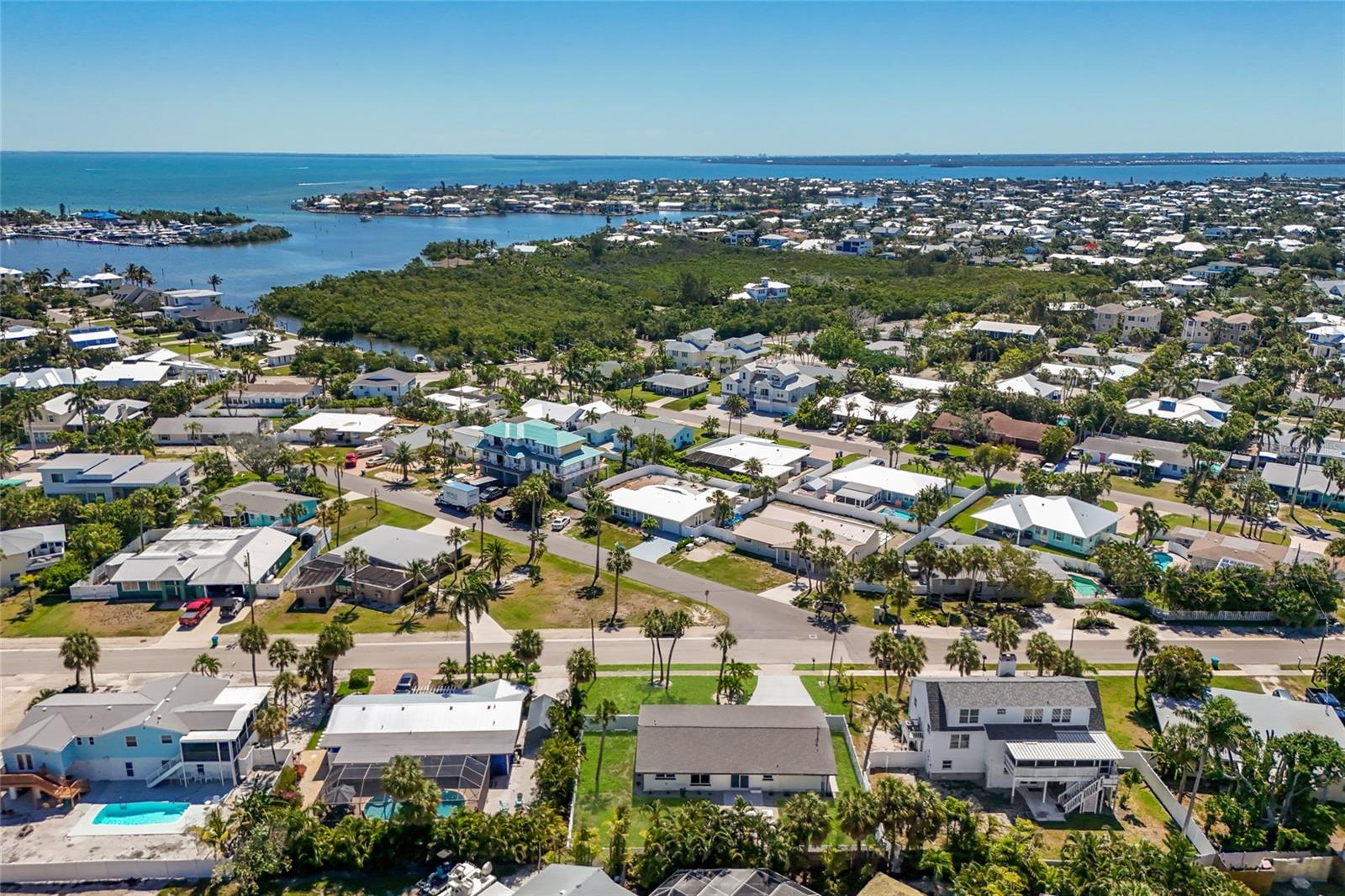 214 85TH ST, HOLMES BEACH, FL, 34217