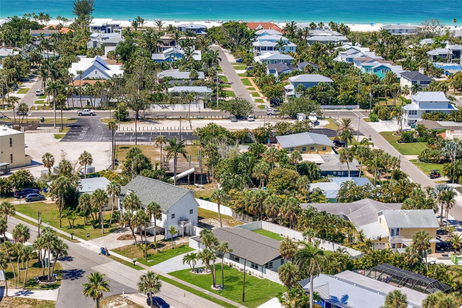 214 85TH ST, HOLMES BEACH, FL, 34217