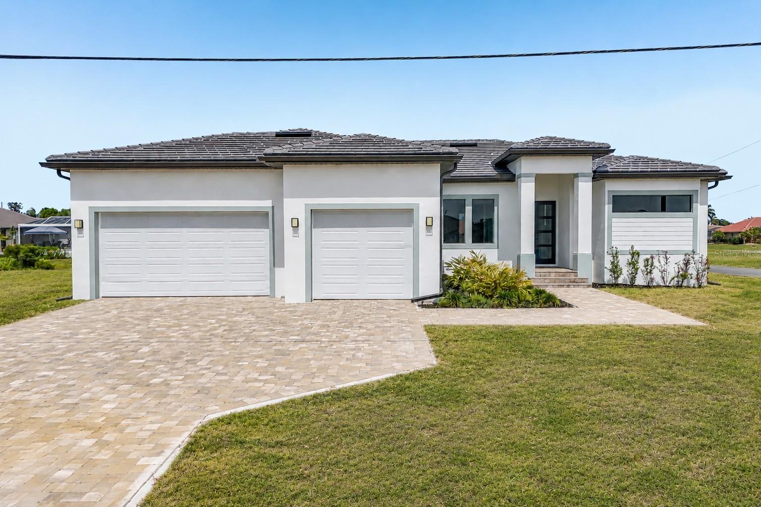 17315 CAPE HORN BLVD, PUNTA GORDA, FL, 33955