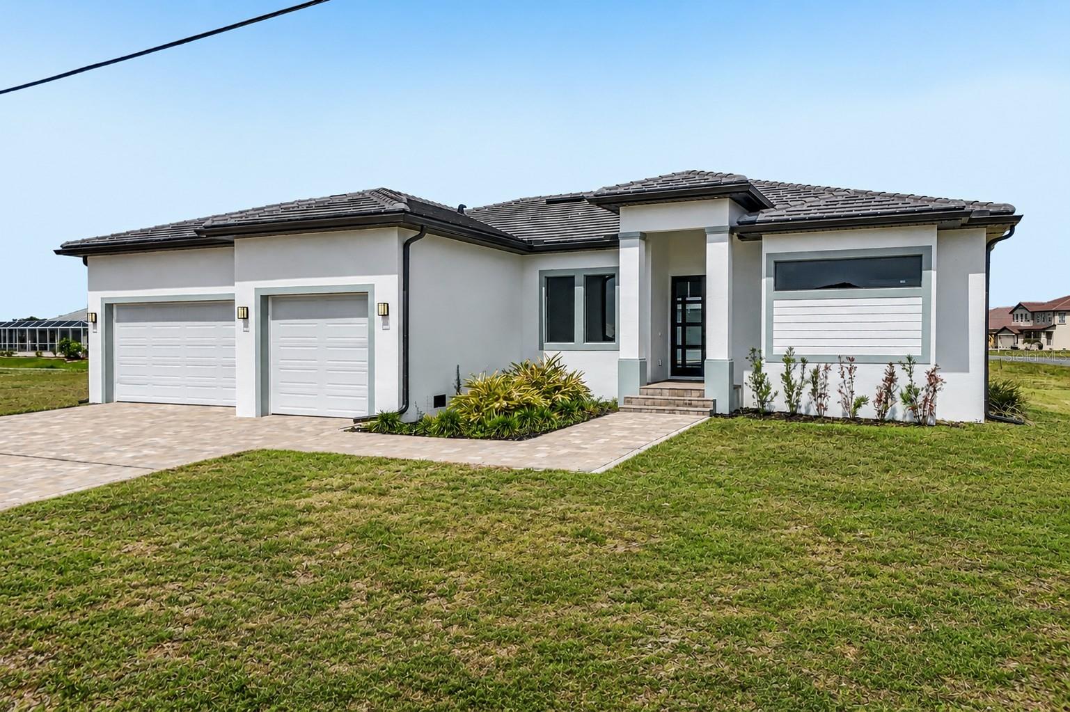 17315 CAPE HORN BLVD, PUNTA GORDA, FL, 33955