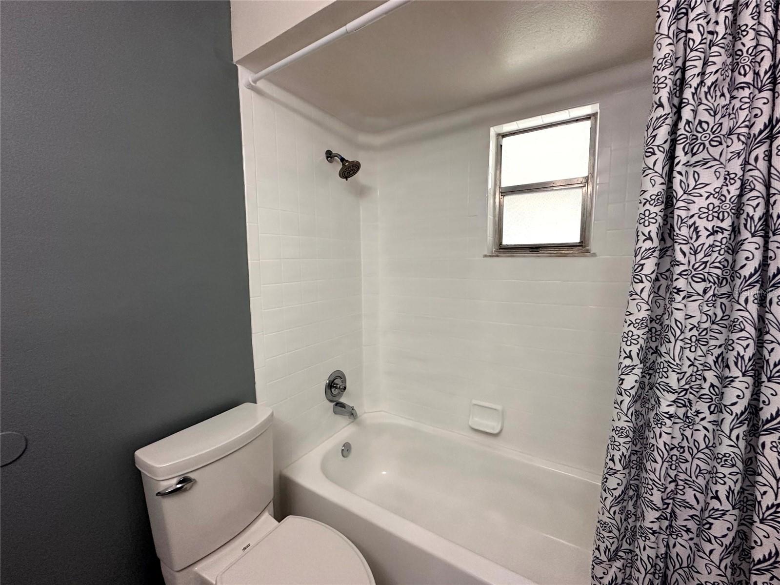 22 W COUNTRY COVE WAY, KISSIMMEE, FL, 34743