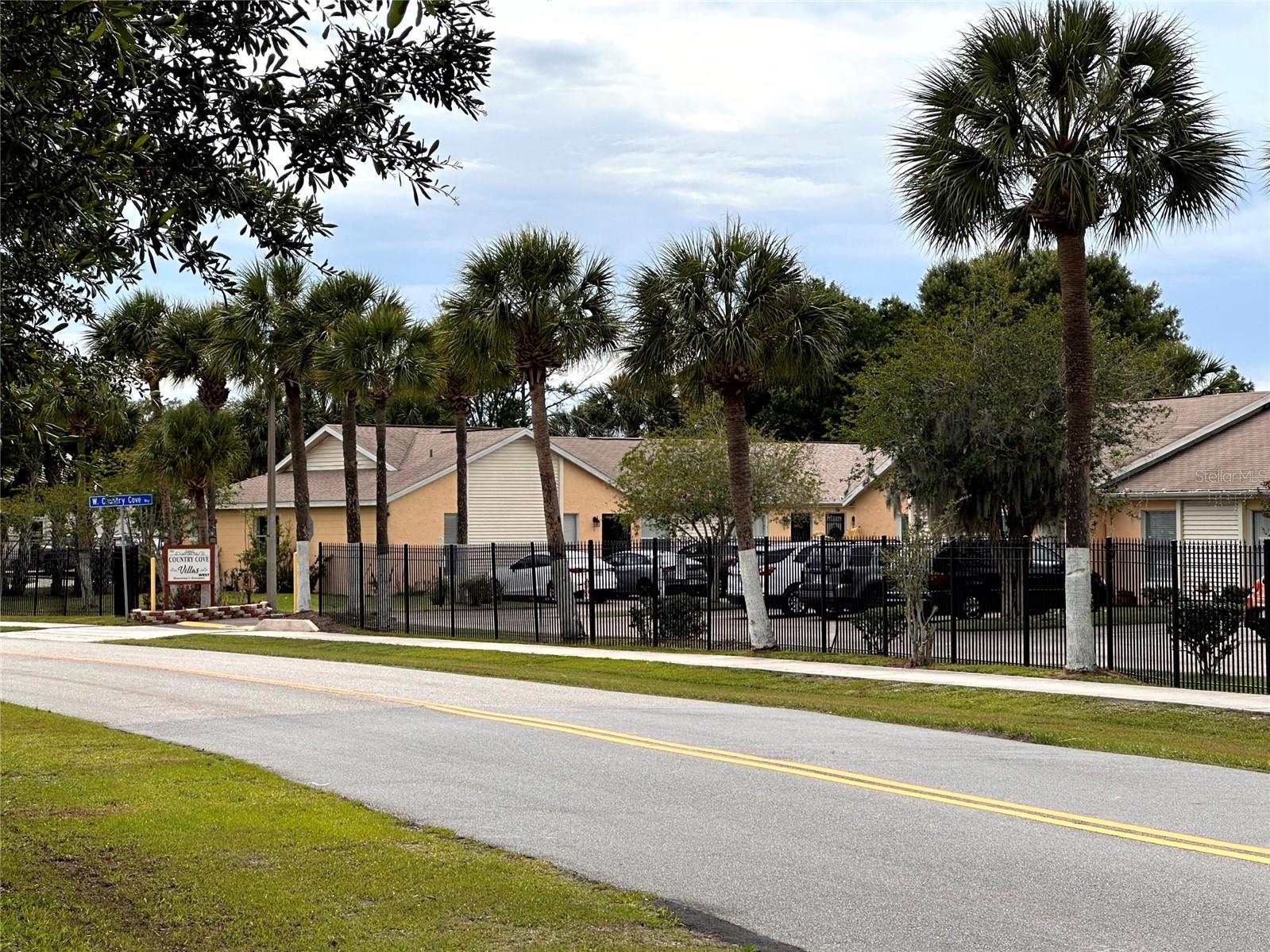 22 W COUNTRY COVE WAY, KISSIMMEE, FL, 34743