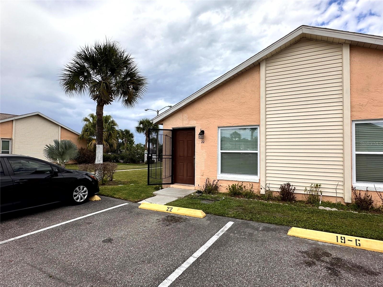 22 W COUNTRY COVE WAY, KISSIMMEE, FL, 34743