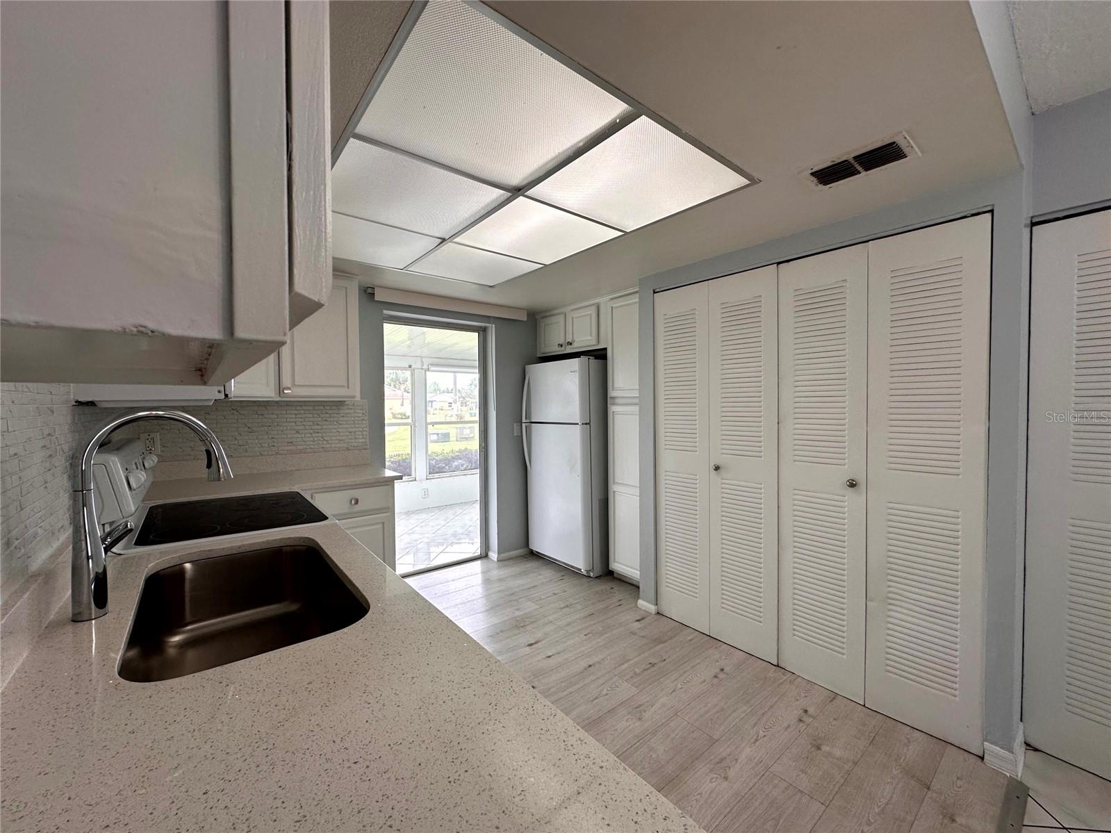 22 W COUNTRY COVE WAY, KISSIMMEE, FL, 34743