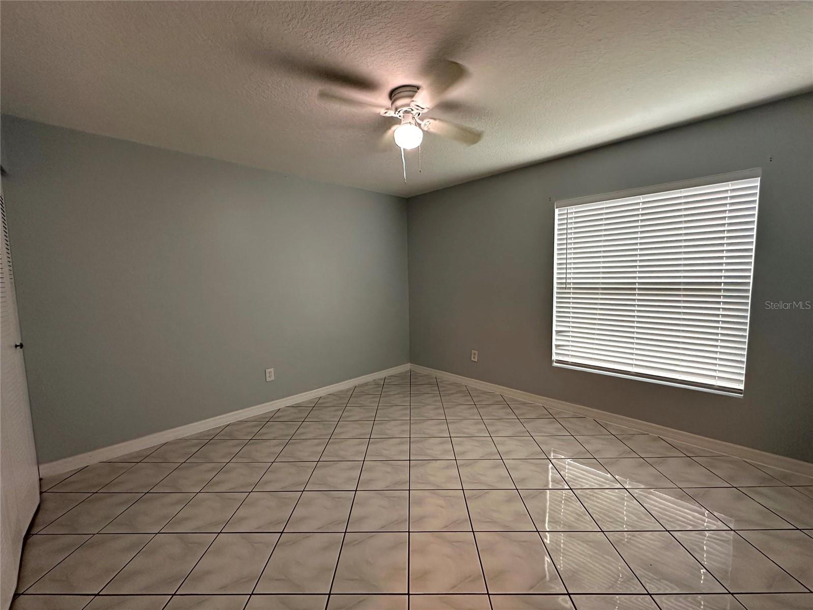 22 W COUNTRY COVE WAY, KISSIMMEE, FL, 34743