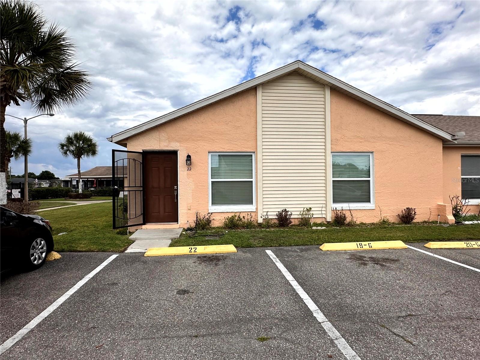 22 W COUNTRY COVE WAY, KISSIMMEE, FL, 34743