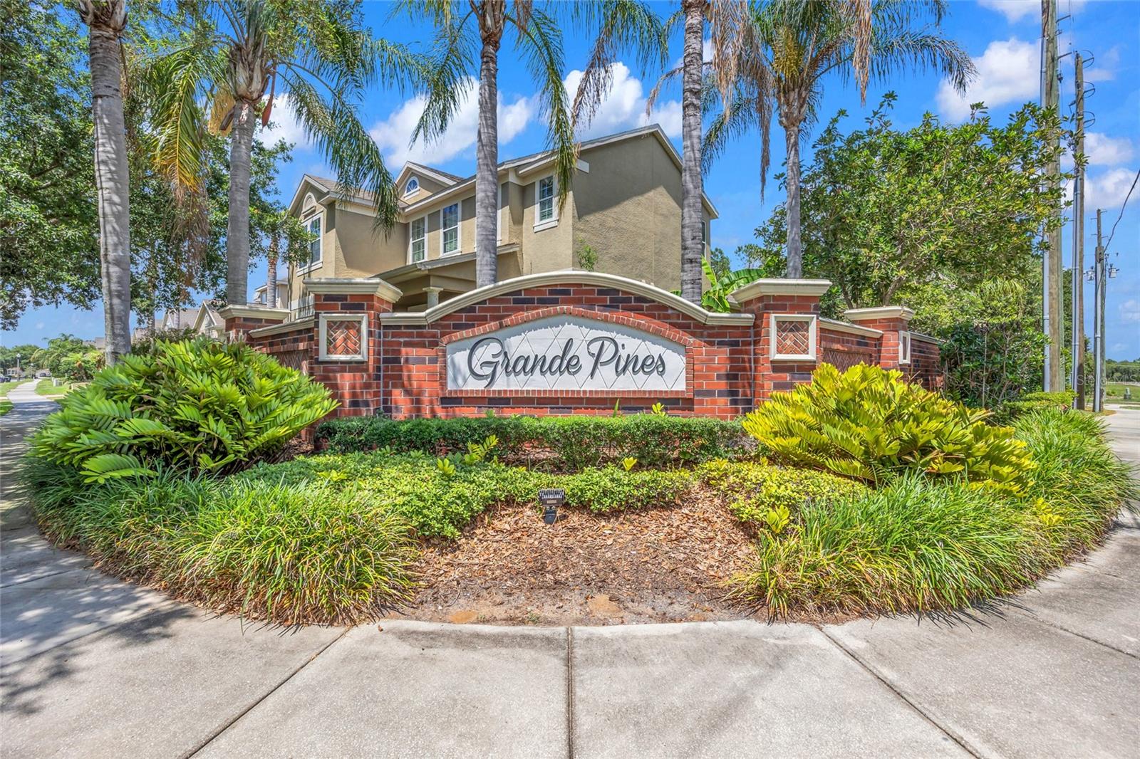 8513 NATIVE PINE WAY, ORLANDO, FL, 32836
