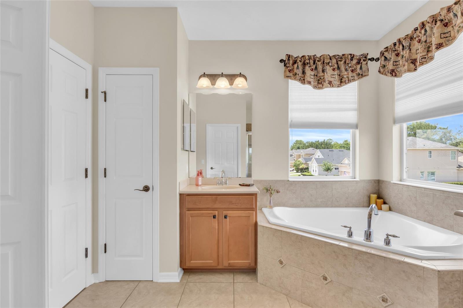 8513 NATIVE PINE WAY, ORLANDO, FL, 32836