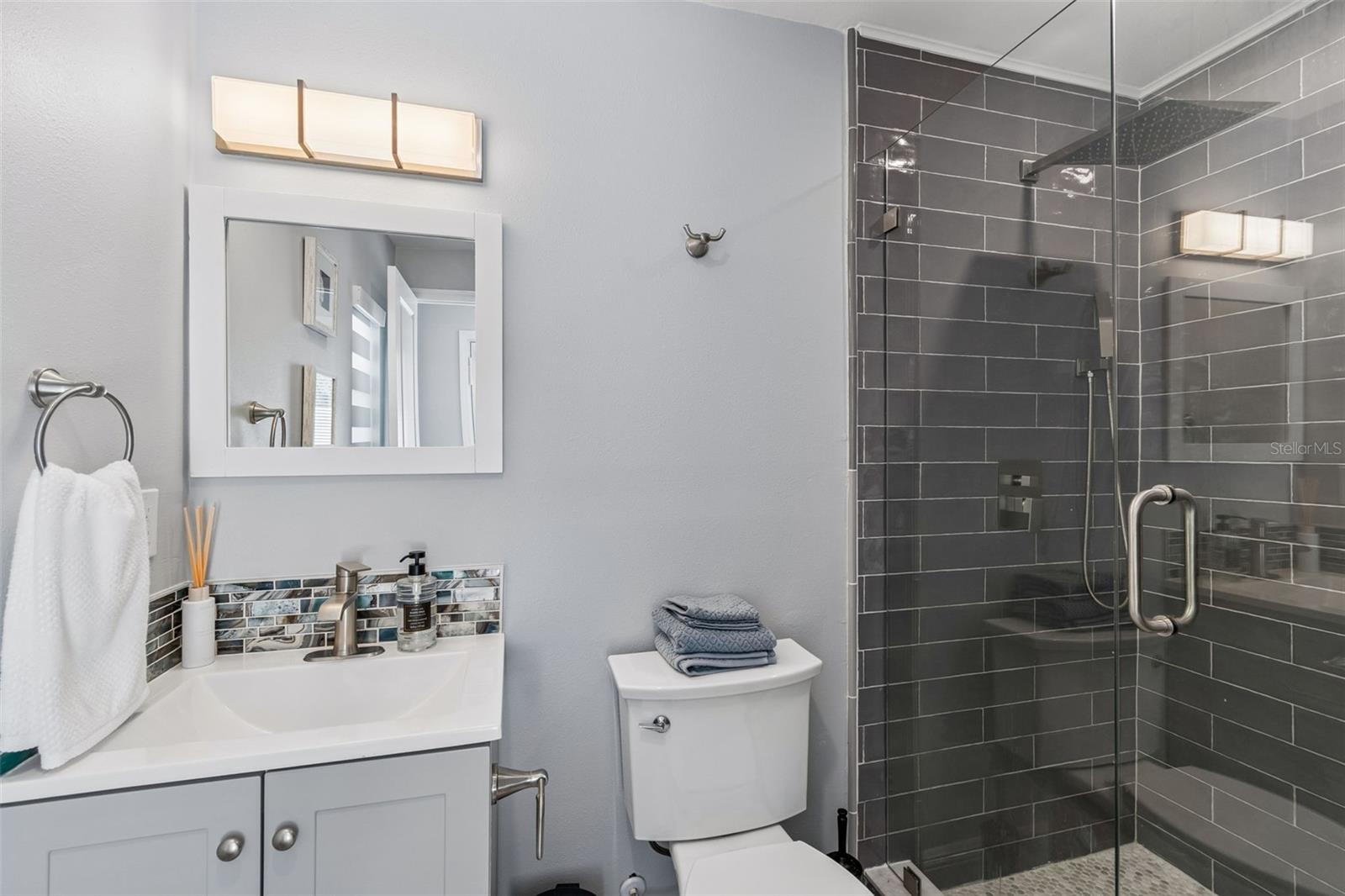 933 ELDORADO AVE, CLEARWATER BEACH, FL, 33767