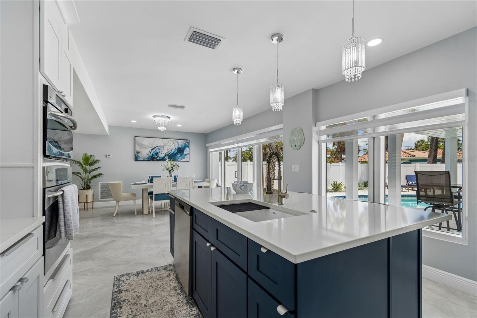 933 ELDORADO AVE, CLEARWATER BEACH, FL, 33767