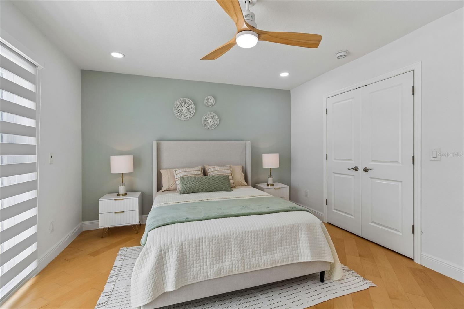 933 ELDORADO AVE, CLEARWATER BEACH, FL, 33767