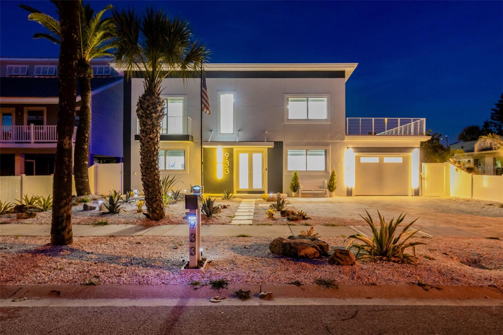 933 ELDORADO AVE, CLEARWATER BEACH, FL, 33767