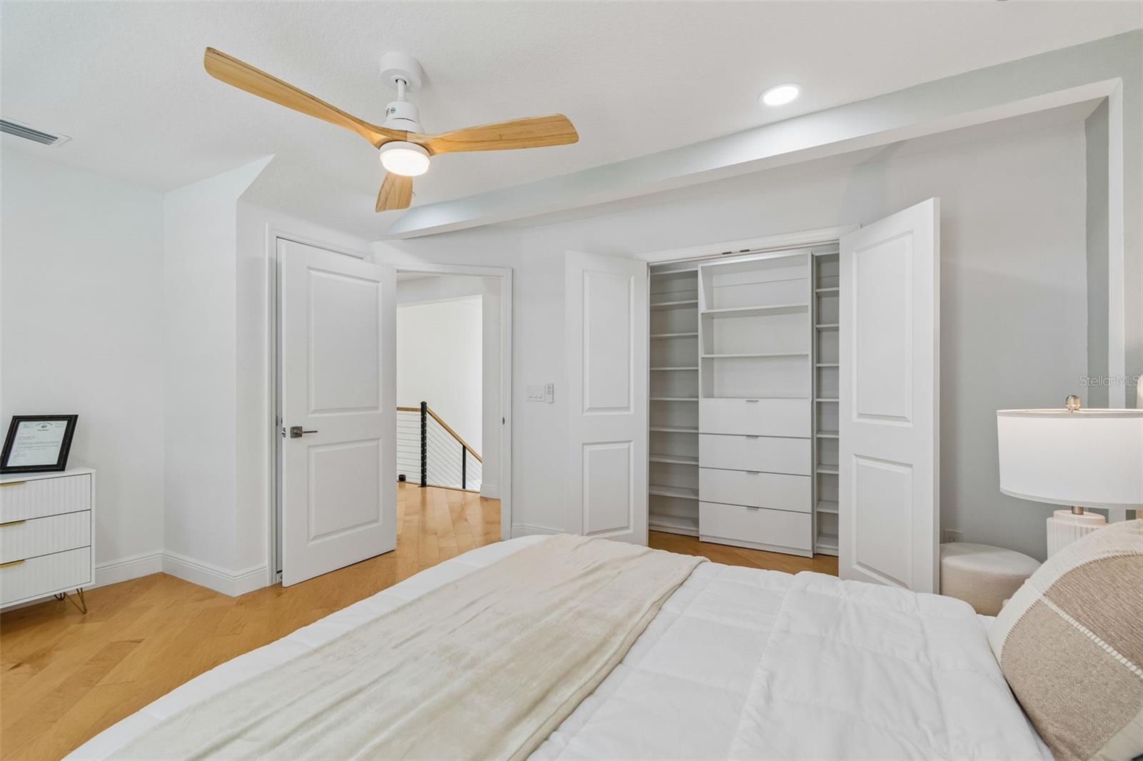 933 ELDORADO AVE, CLEARWATER BEACH, FL, 33767