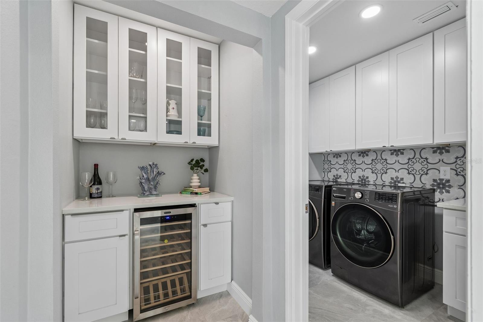 933 ELDORADO AVE, CLEARWATER BEACH, FL, 33767
