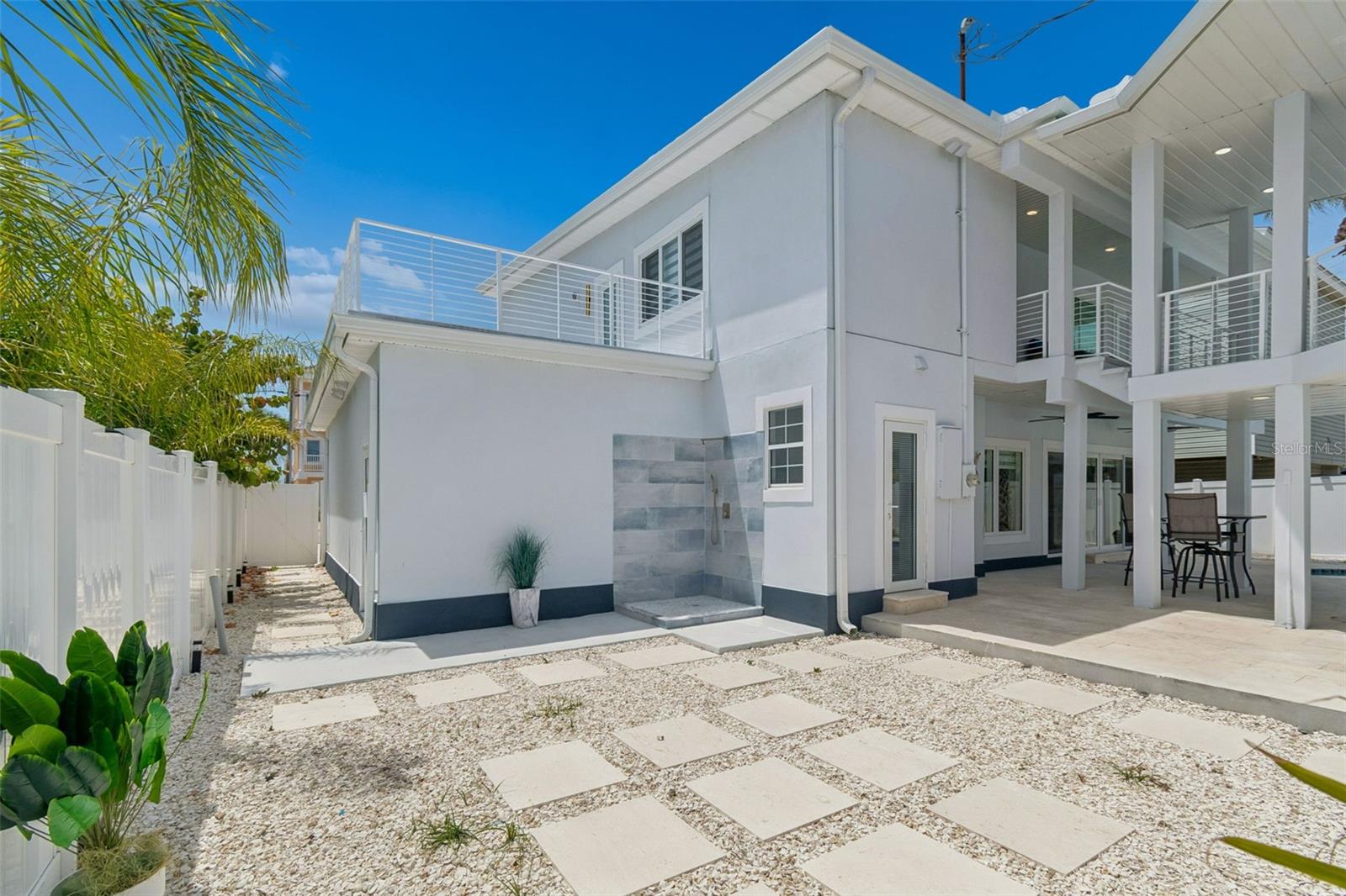 933 ELDORADO AVE, CLEARWATER BEACH, FL, 33767